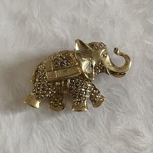 Vintage Gold Tone Elephant Brooch Trunk Up Lucky Animal Pin Textured